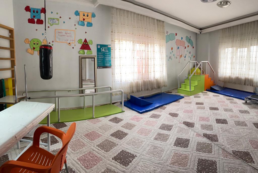 ÖZEL ÖZGÜR YAŞAM EĞİTİM VE REHABİLİTASYON MERKEZİ